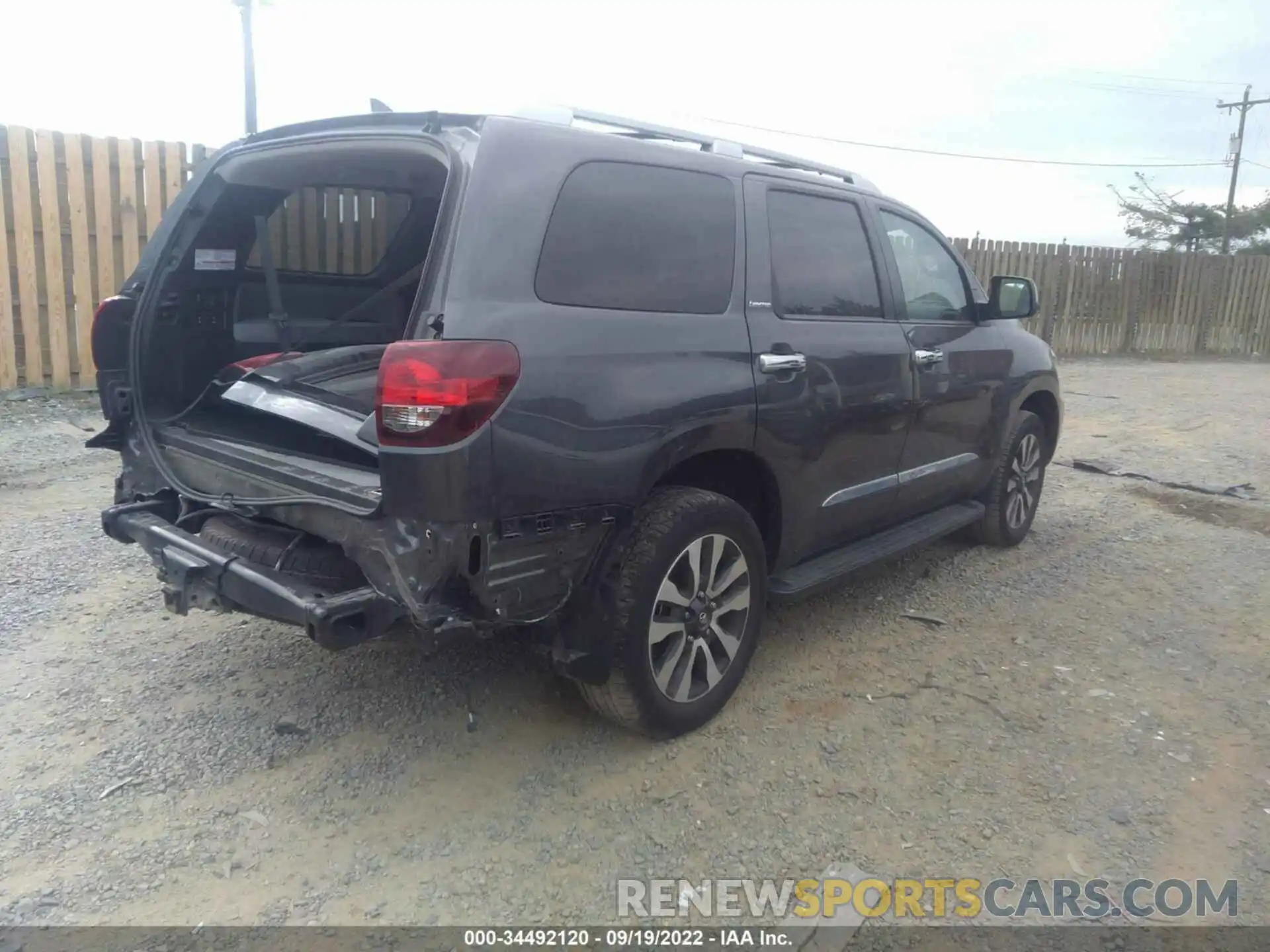 4 Photograph of a damaged car 5TDJY5G17KS174334 TOYOTA SEQUOIA 2019