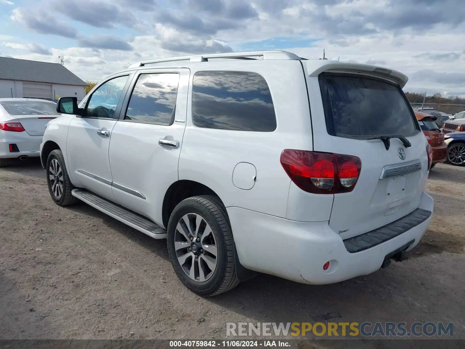 3 Photograph of a damaged car 5TDJY5G1XKS166440 TOYOTA SEQUOIA 2019