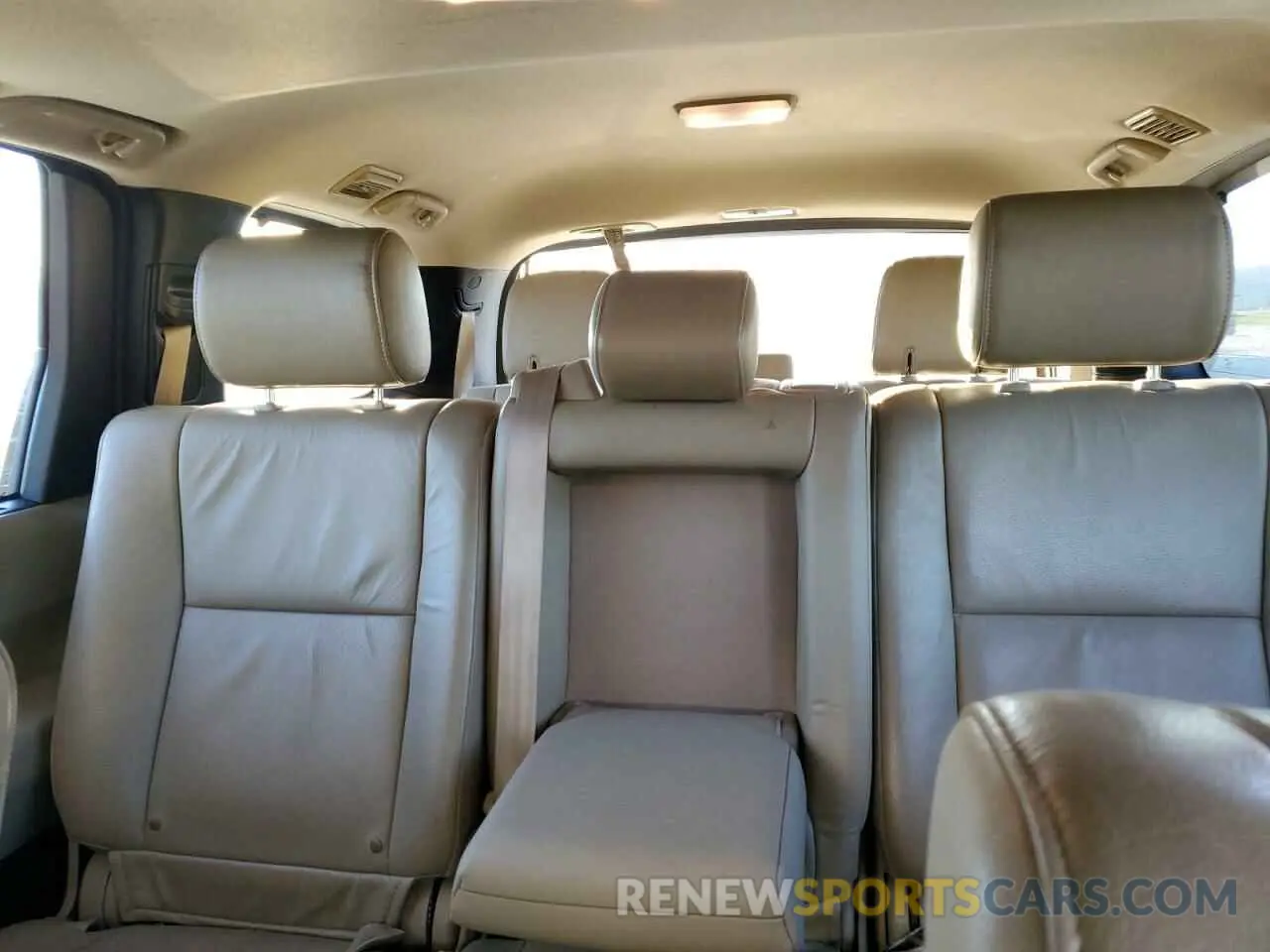 10 Photograph of a damaged car 5TDKY5G10KS072992 TOYOTA SEQUOIA 2019