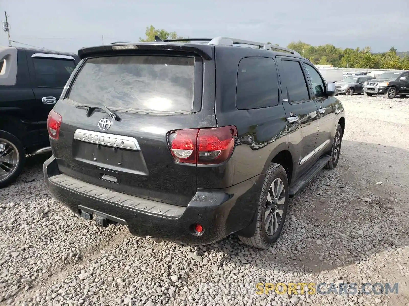 4 Photograph of a damaged car 5TDKY5G17KS073931 TOYOTA SEQUOIA 2019