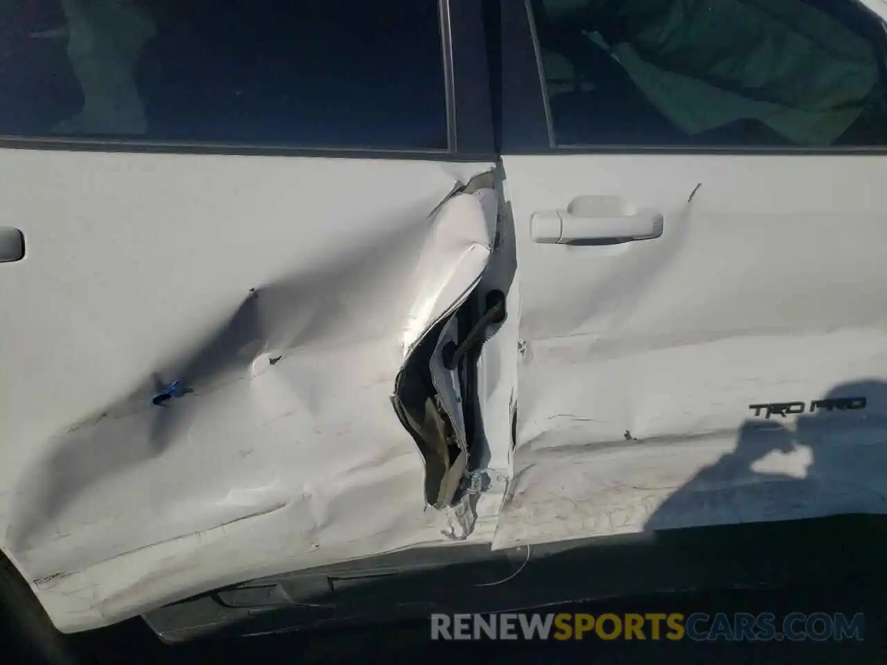 9 Photograph of a damaged car 5TDBY5G10LS175721 TOYOTA SEQUOIA 2020