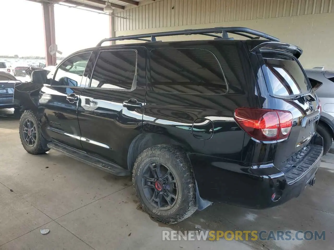 2 Photograph of a damaged car 5TDBY5G12LS176823 TOYOTA SEQUOIA 2020