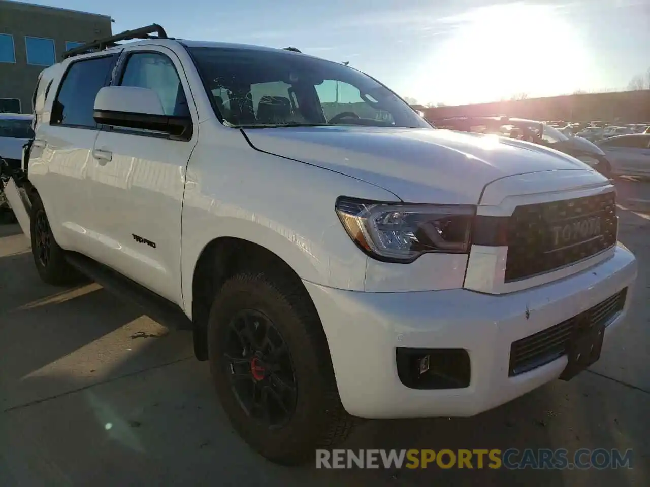 1 Photograph of a damaged car 5TDBY5G12LS180192 TOYOTA SEQUOIA 2020