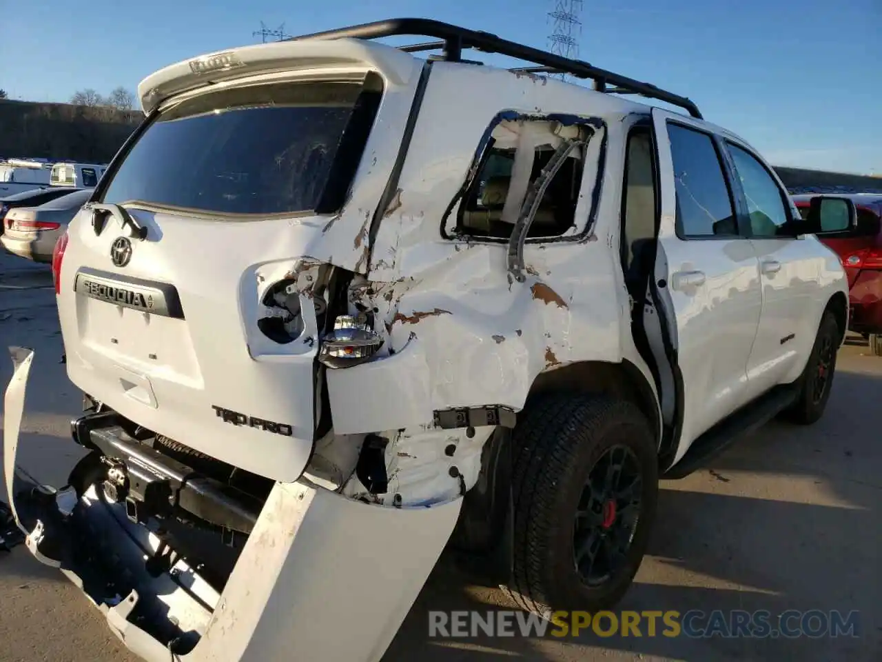 4 Photograph of a damaged car 5TDBY5G12LS180192 TOYOTA SEQUOIA 2020