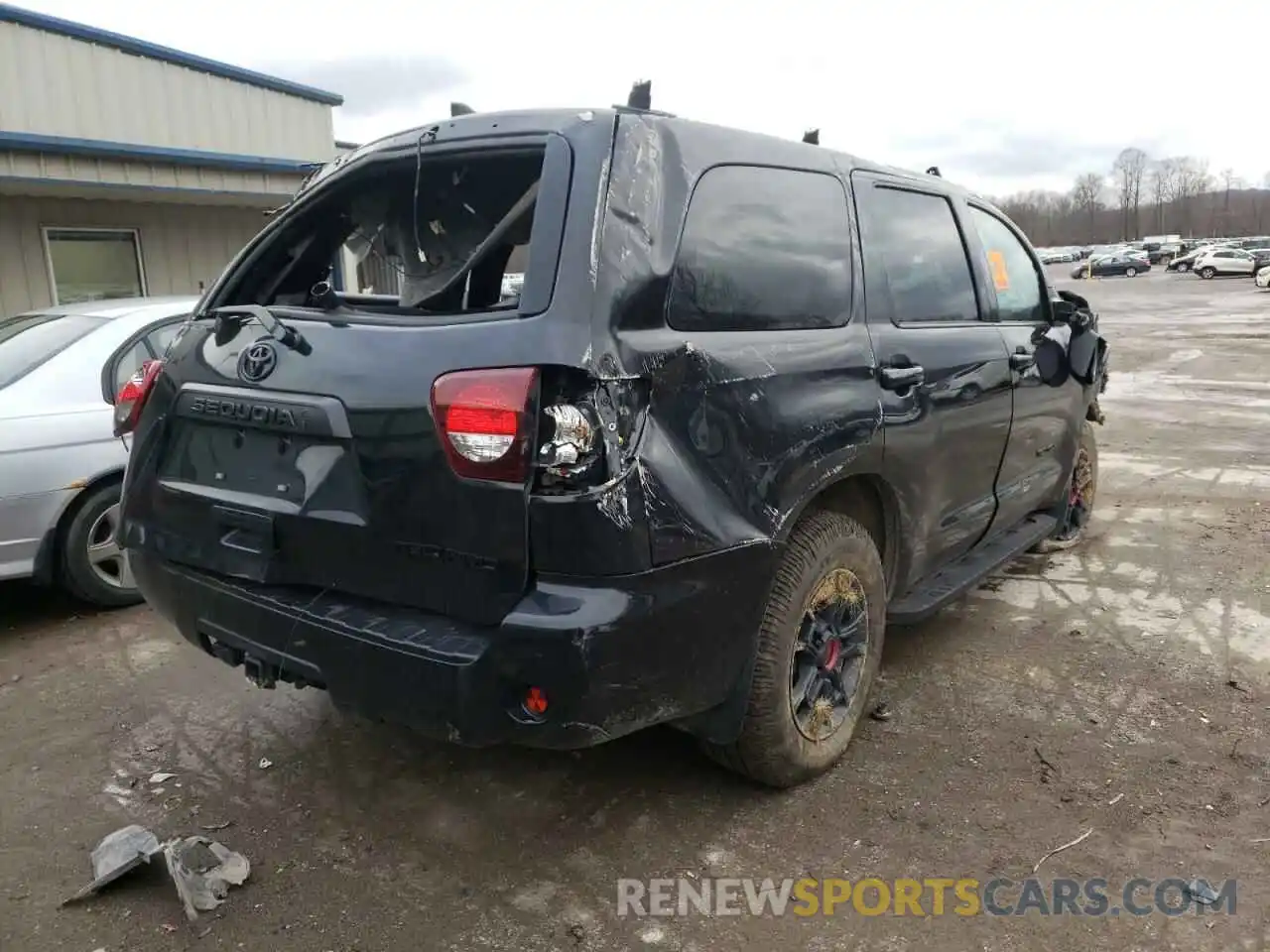 4 Photograph of a damaged car 5TDBY5G13LS176300 TOYOTA SEQUOIA 2020