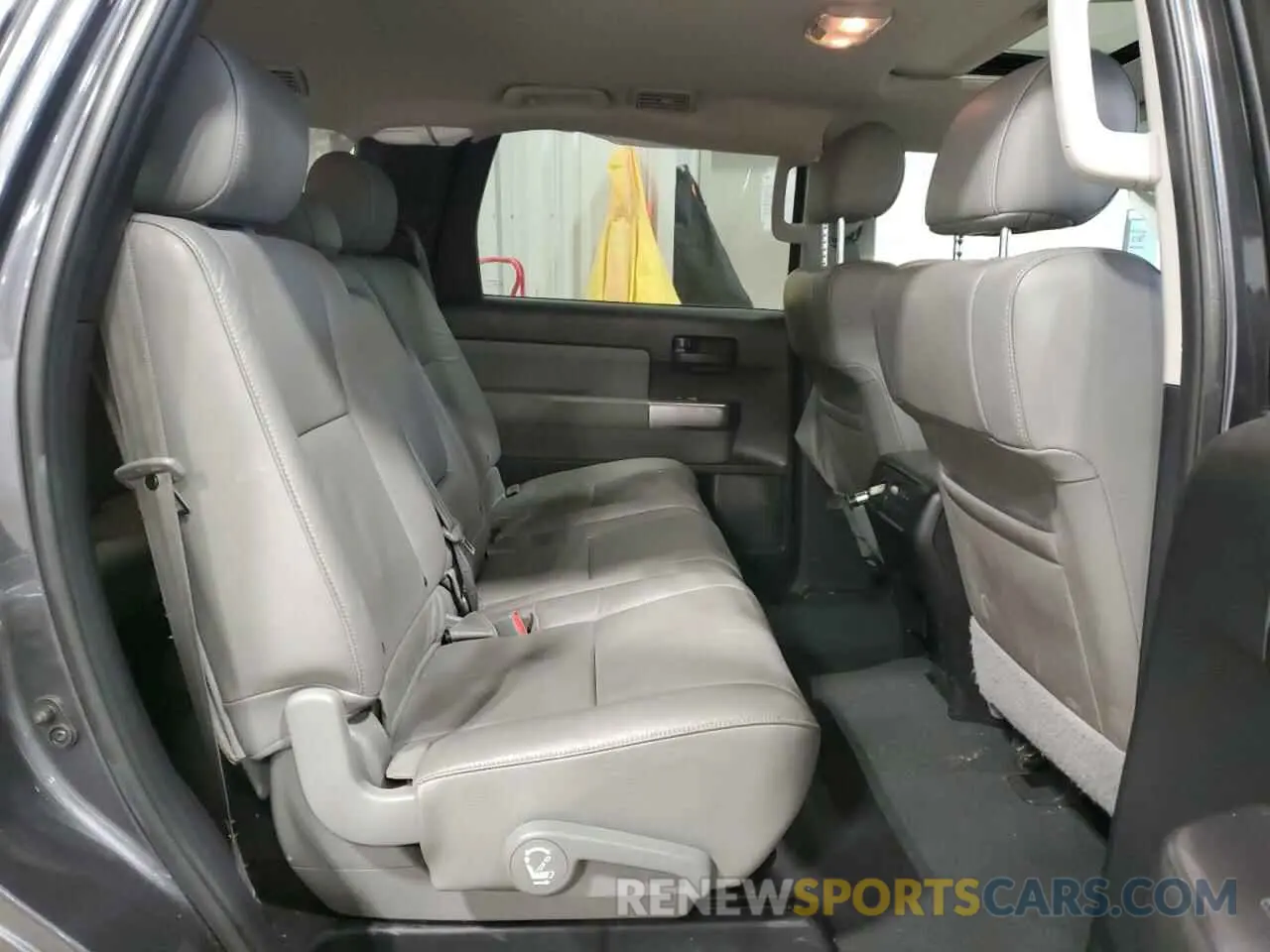 12 Photograph of a damaged car 5TDBY5G17LS178776 TOYOTA SEQUOIA 2020