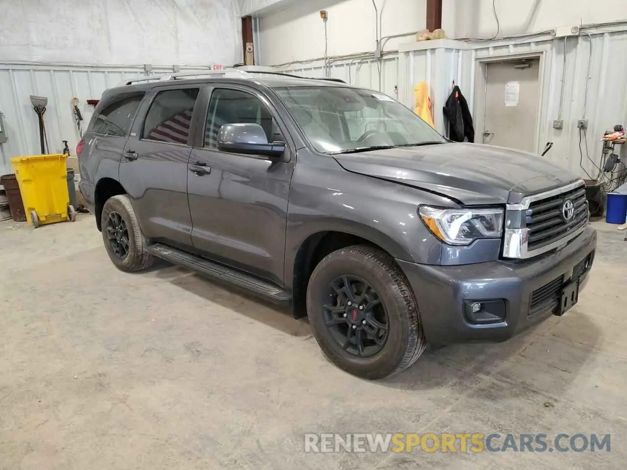 4 Photograph of a damaged car 5TDBY5G17LS178776 TOYOTA SEQUOIA 2020