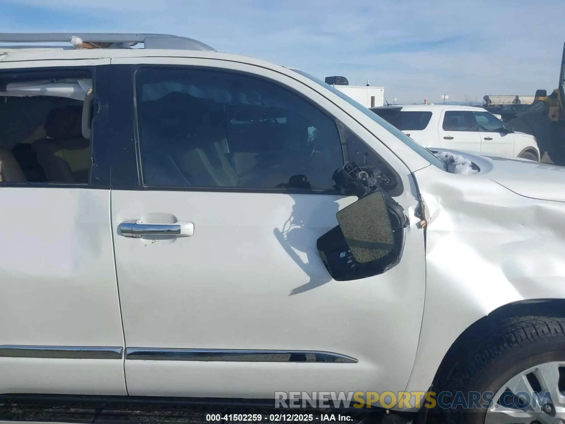 15 Photograph of a damaged car 5TDDY5G10LS175226 TOYOTA SEQUOIA 2020