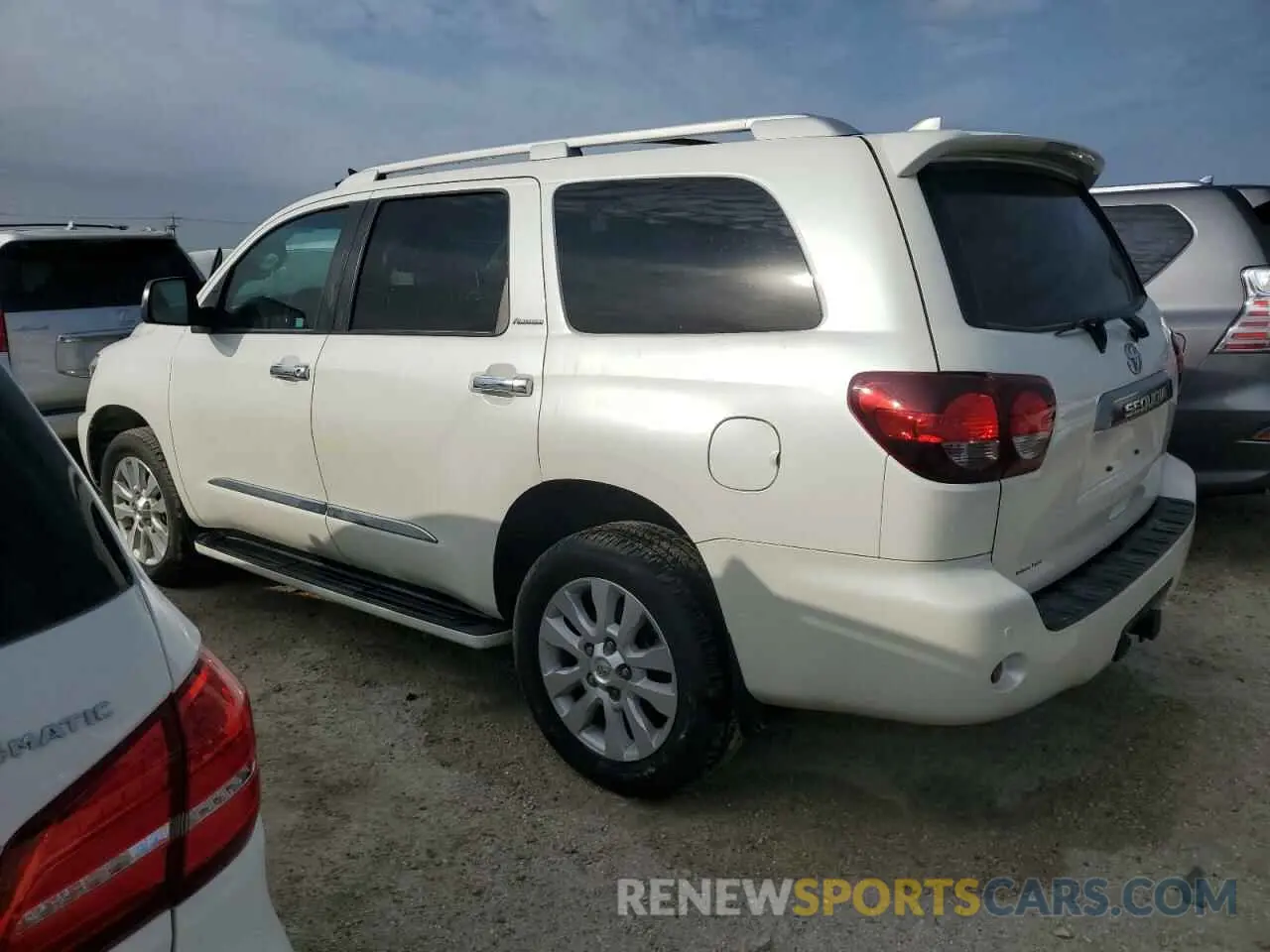 2 Photograph of a damaged car 5TDDY5G12LS174921 TOYOTA SEQUOIA 2020