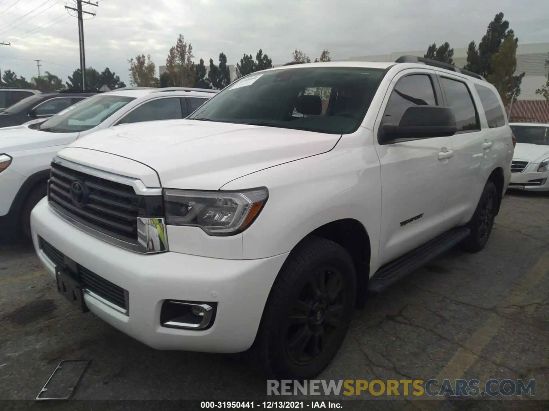 2 Photograph of a damaged car 5TDZY5G10LS074550 TOYOTA SEQUOIA 2020