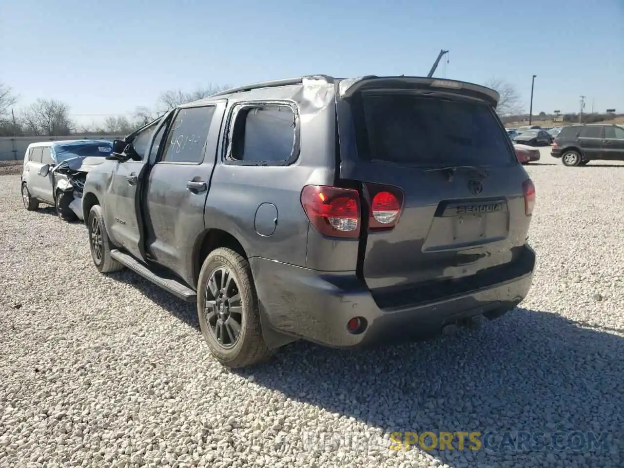 3 Photograph of a damaged car 5TDZY5G10LS075097 TOYOTA SEQUOIA 2020