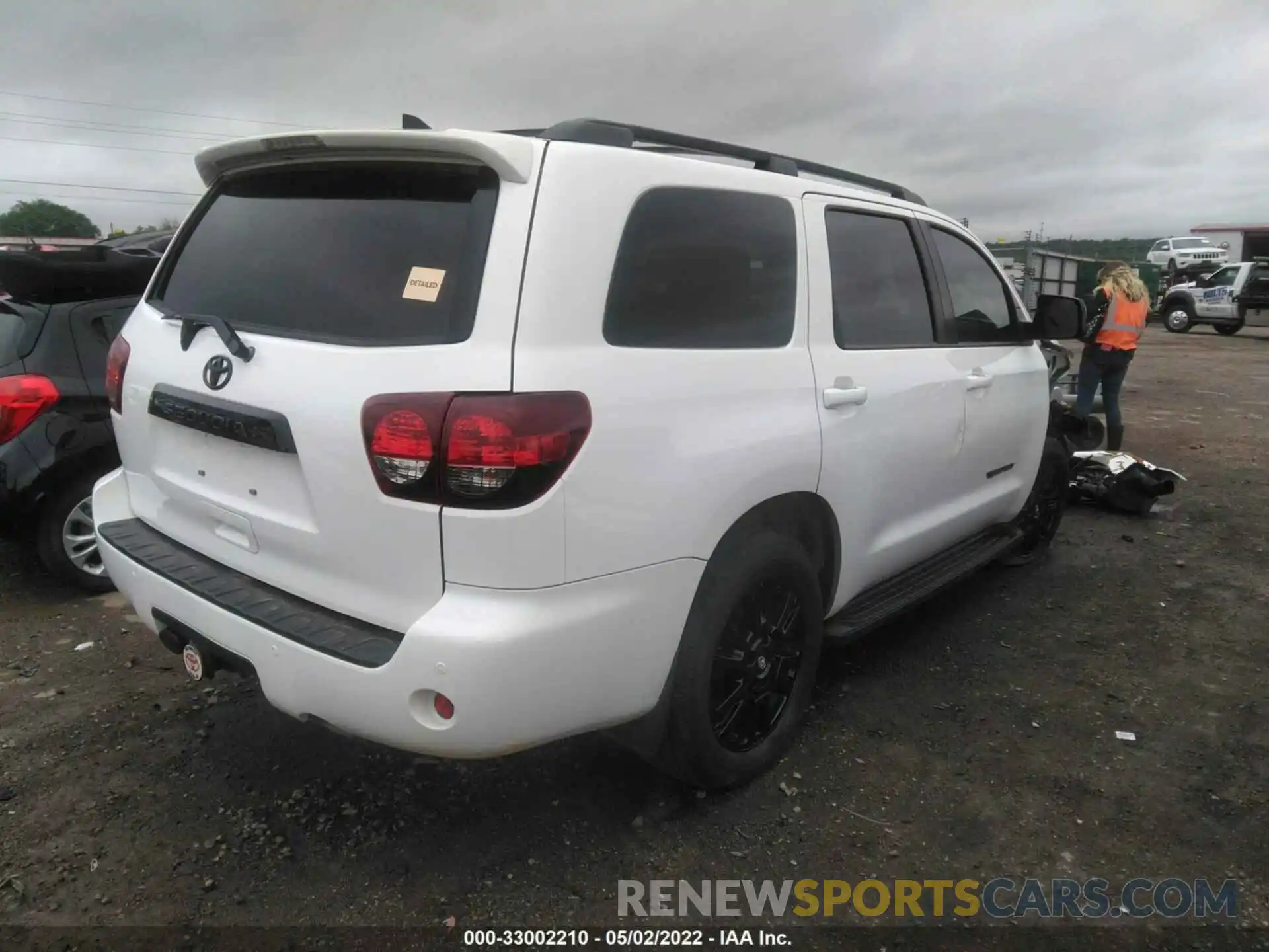 4 Photograph of a damaged car 5TDCY5A11MS076131 TOYOTA SEQUOIA 2021