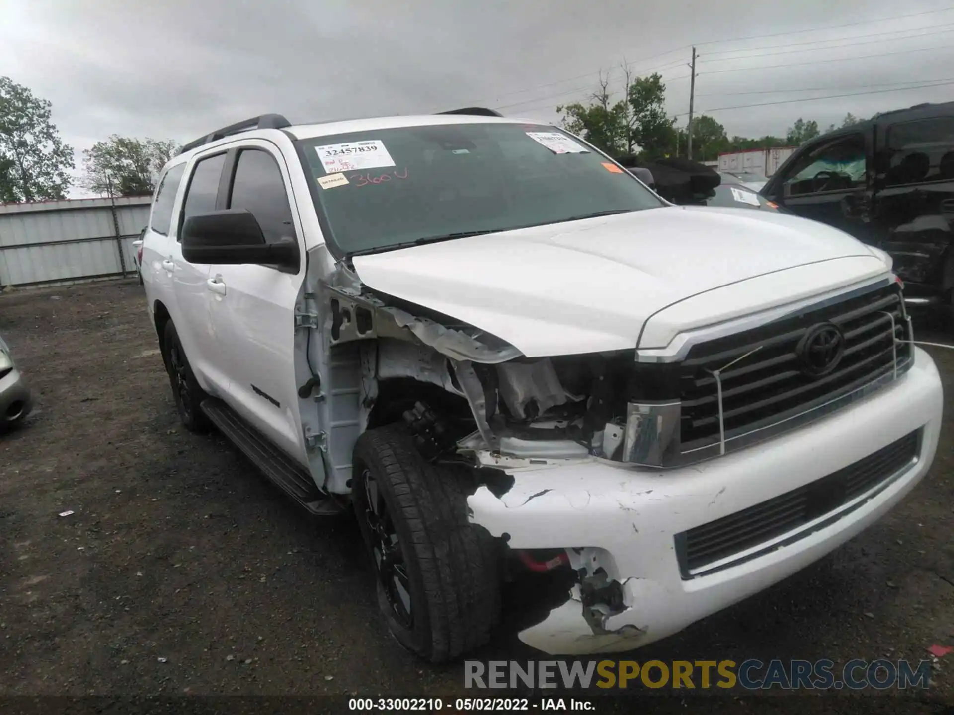 6 Photograph of a damaged car 5TDCY5A11MS076131 TOYOTA SEQUOIA 2021