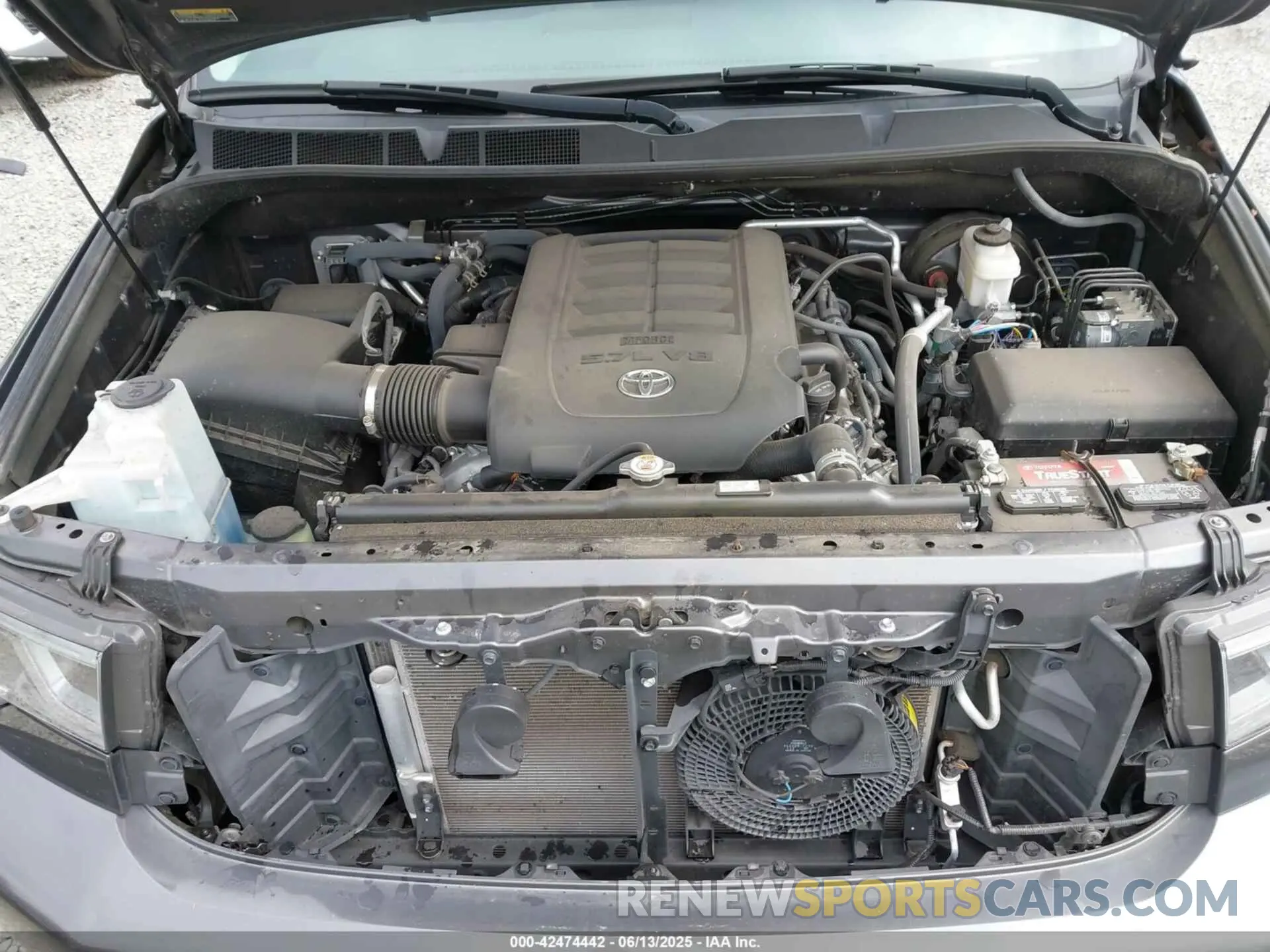 10 Photograph of a damaged car 5TDCY5B11MS182870 TOYOTA SEQUOIA 2021