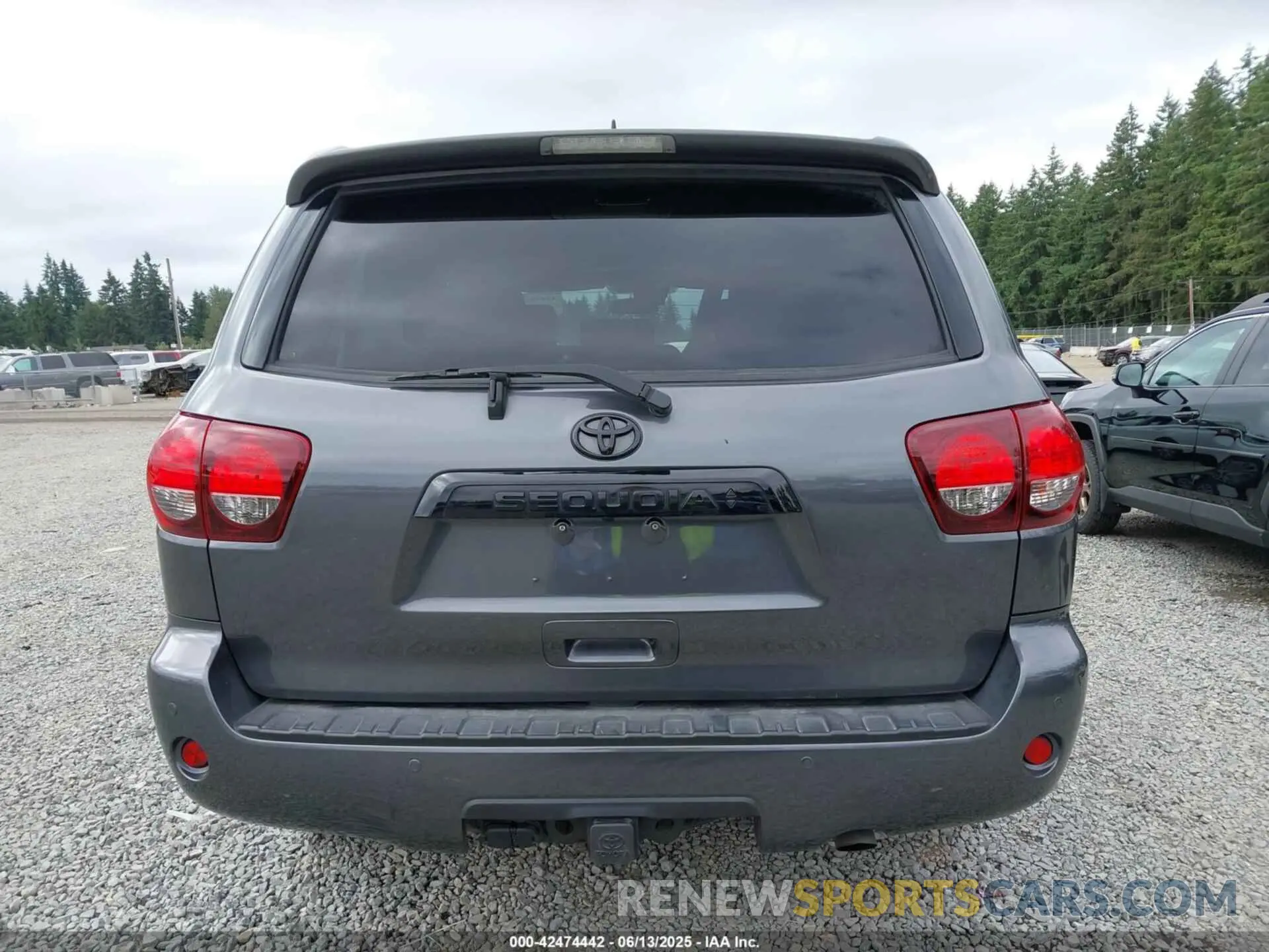 16 Photograph of a damaged car 5TDCY5B11MS182870 TOYOTA SEQUOIA 2021