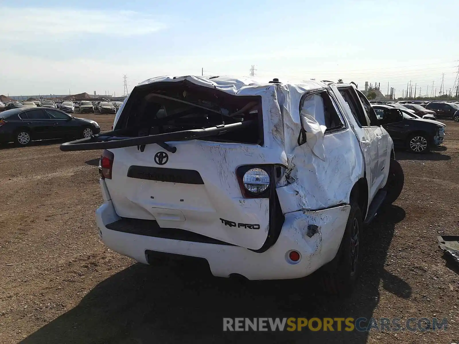 4 Photograph of a damaged car 5TDEY5B17MS184650 TOYOTA SEQUOIA 2021