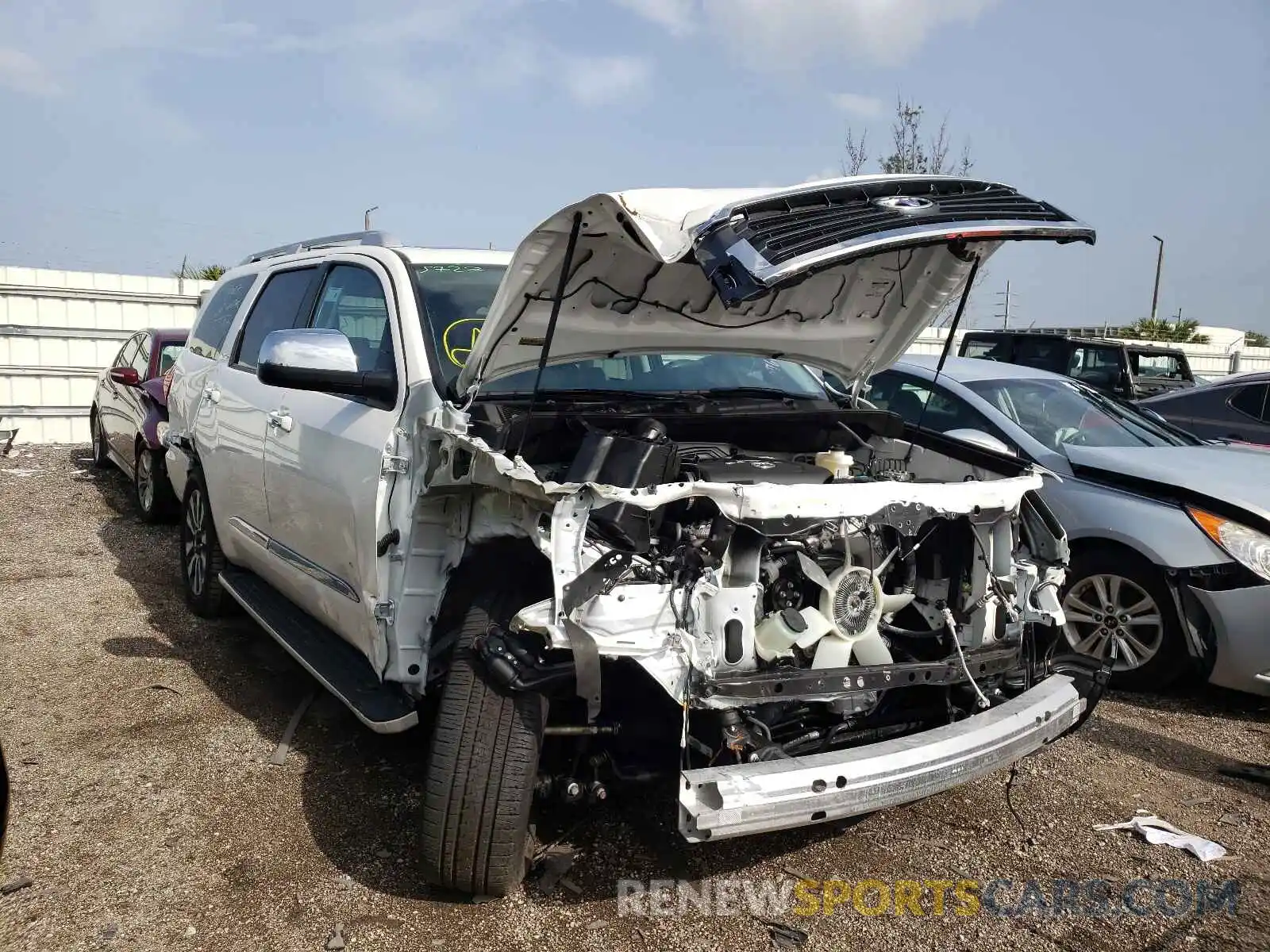 1 Photograph of a damaged car 5TDFY5A13MS076063 TOYOTA SEQUOIA 2021