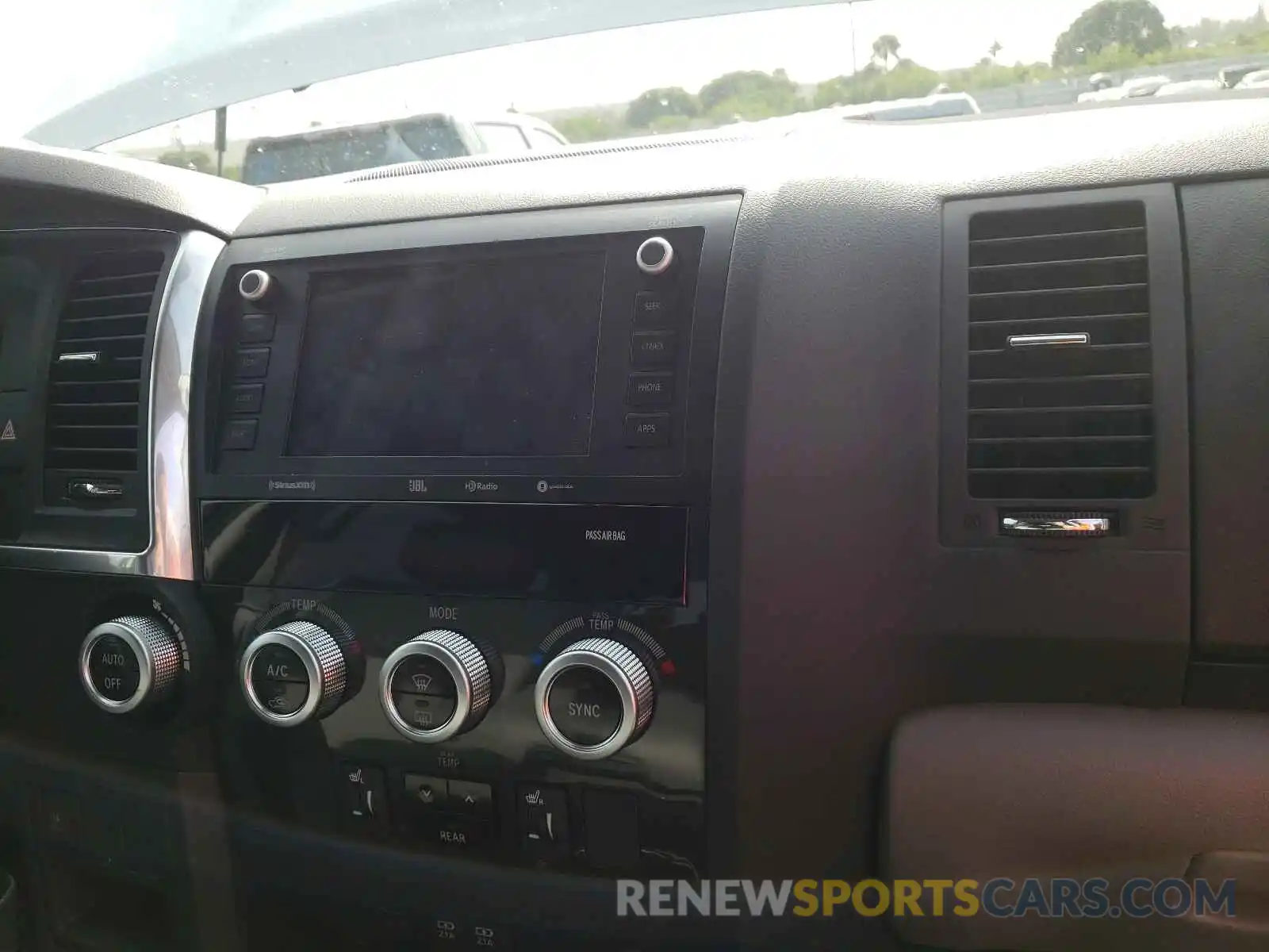 9 Photograph of a damaged car 5TDFY5A13MS076063 TOYOTA SEQUOIA 2021