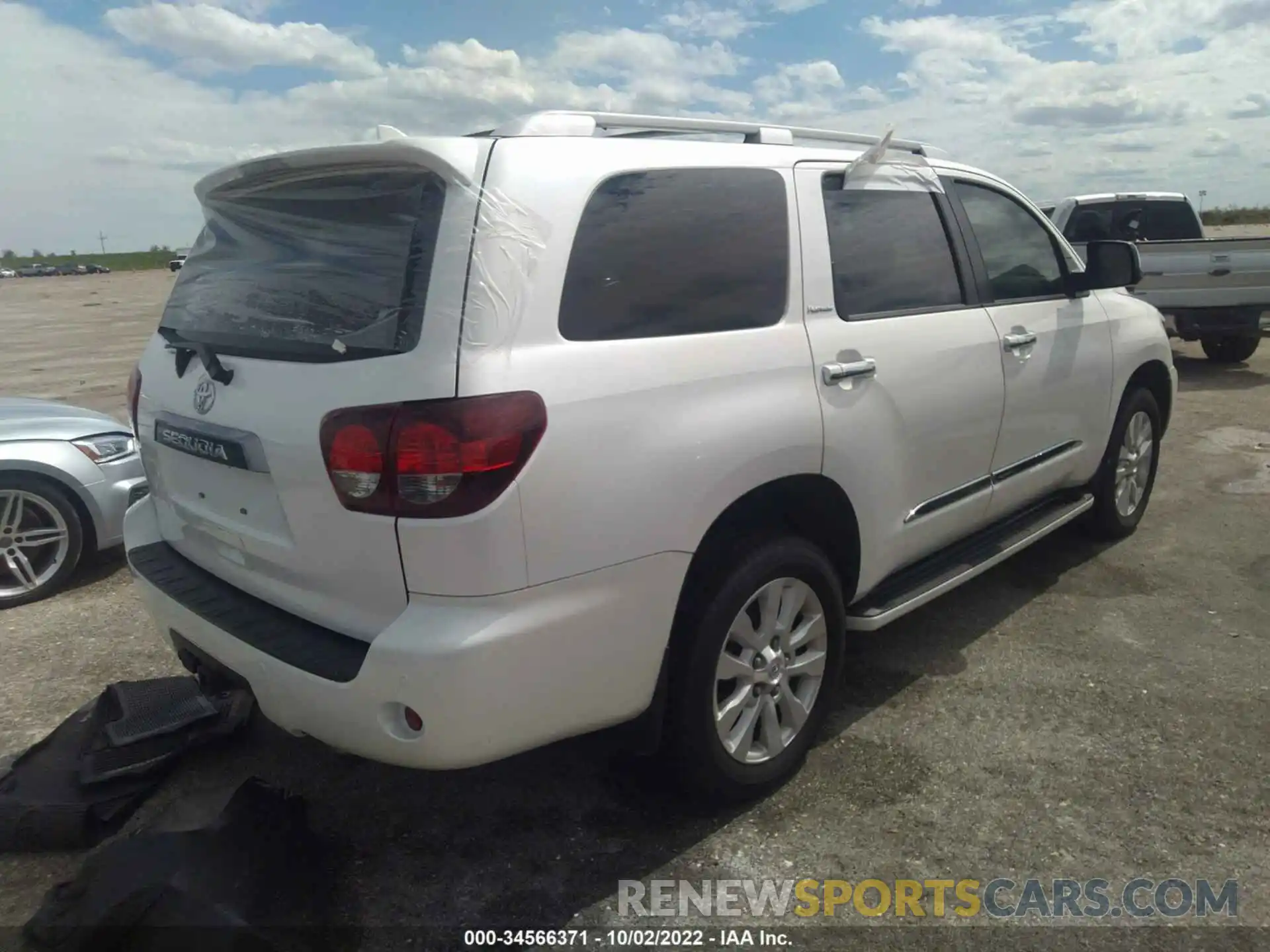 4 Photograph of a damaged car 5TDGY5A15MS075324 TOYOTA SEQUOIA 2021