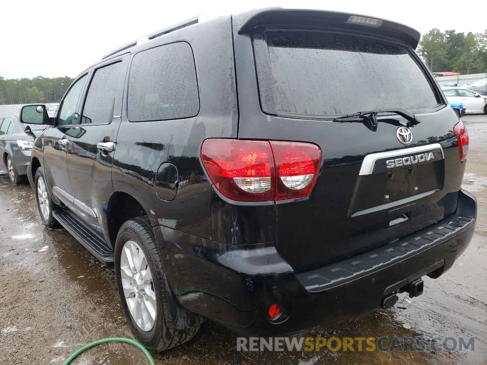 3 Photograph of a damaged car 5TDGY5B14MS186316 TOYOTA SEQUOIA 2021