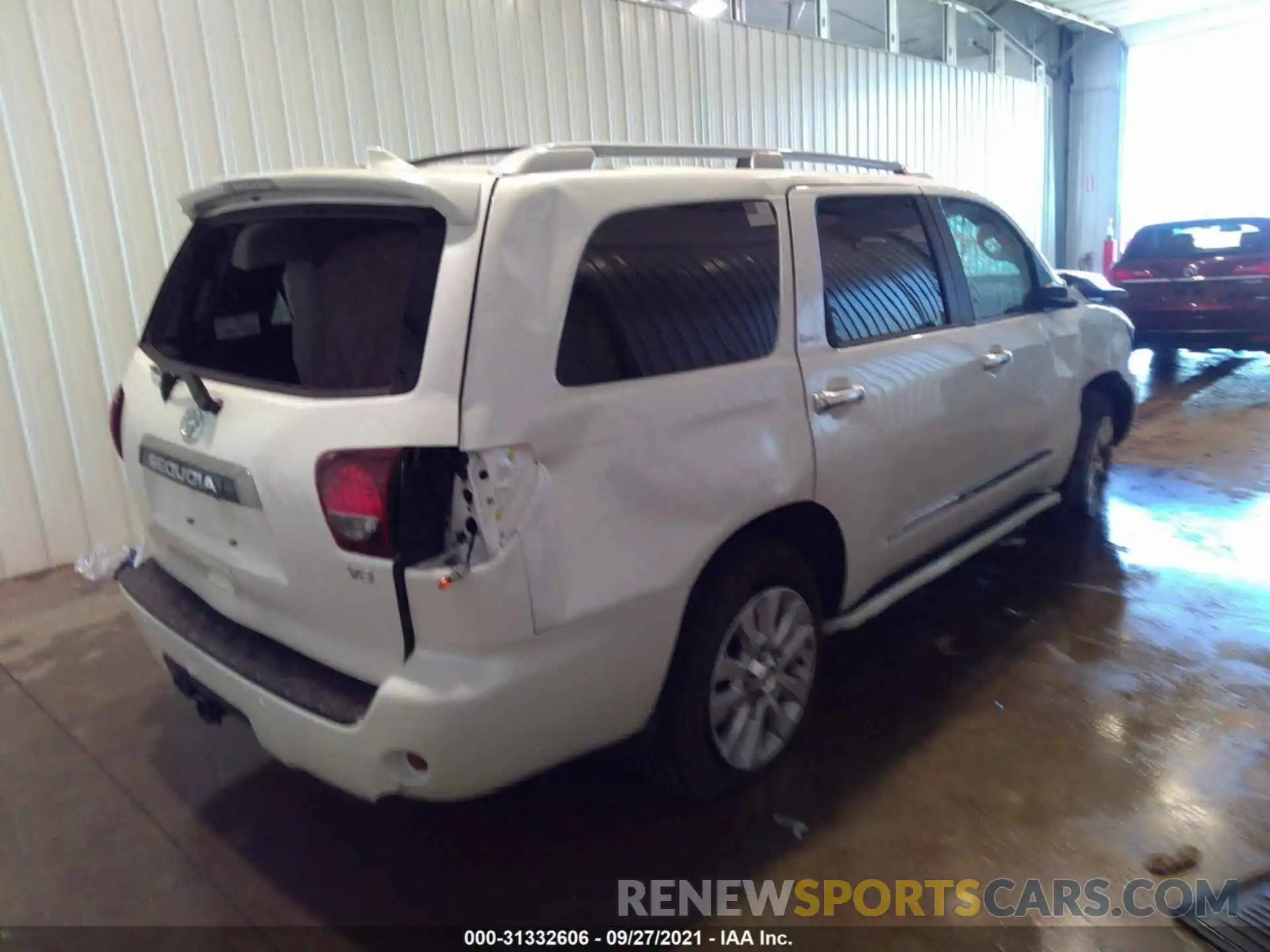 4 Photograph of a damaged car 5TDGY5B17MS184978 TOYOTA SEQUOIA 2021