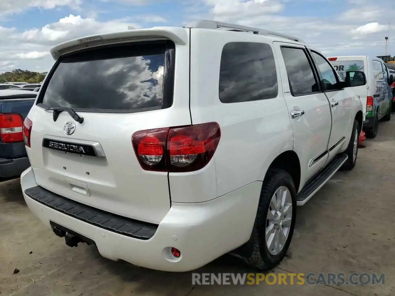 4 Photograph of a damaged car 5TDGY5B18MS185136 TOYOTA SEQUOIA 2021