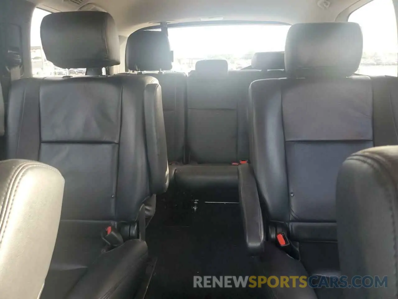 10 Photograph of a damaged car 5TDCY5B16NS188195 TOYOTA SEQUOIA 2022