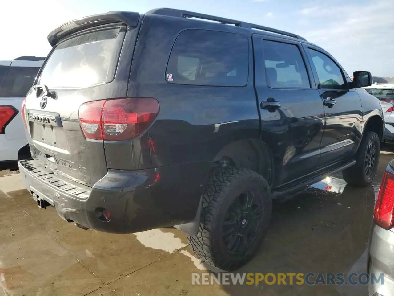 3 Photograph of a damaged car 5TDCY5B16NS188195 TOYOTA SEQUOIA 2022