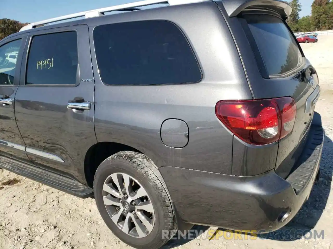 9 Photograph of a damaged car 5TDFY5A11NS076676 TOYOTA SEQUOIA 2022