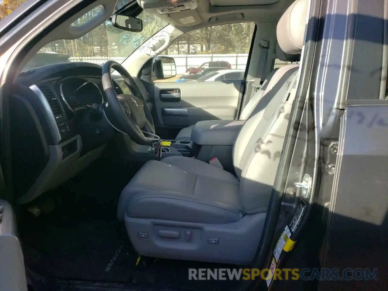 7 Photograph of a damaged car 5TDFY5A13NS076467 TOYOTA SEQUOIA 2022