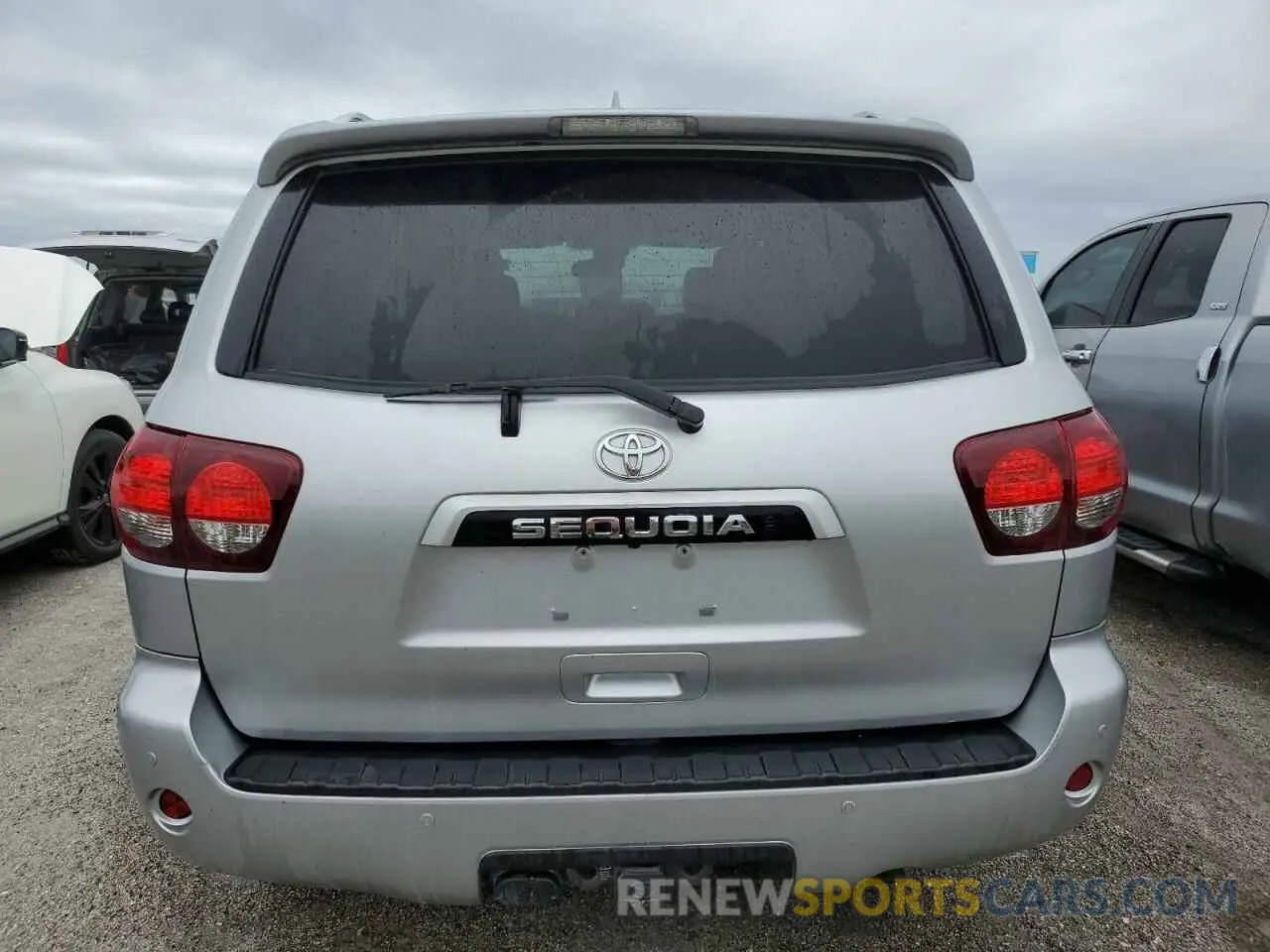 6 Photograph of a damaged car 5TDFY5A18NS076805 TOYOTA SEQUOIA 2022