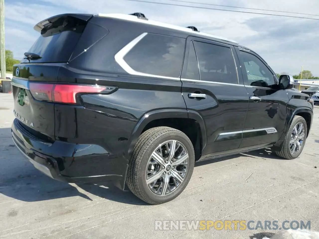 3 Photograph of a damaged car 7SVAAAAA3PX002041 TOYOTA SEQUOIA 2023