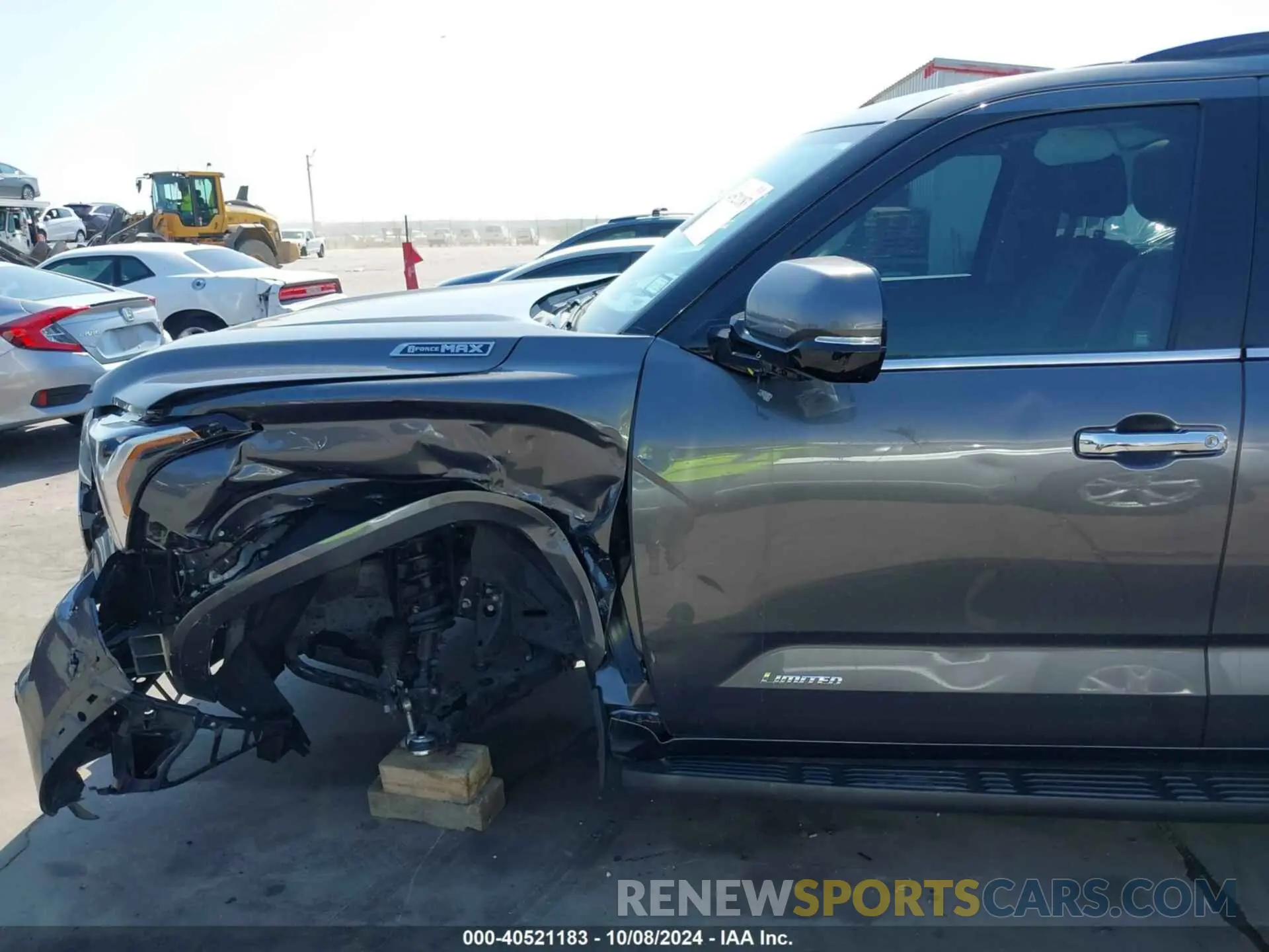 19 Photograph of a damaged car 7SVAAAAA8PX001323 TOYOTA SEQUOIA 2023