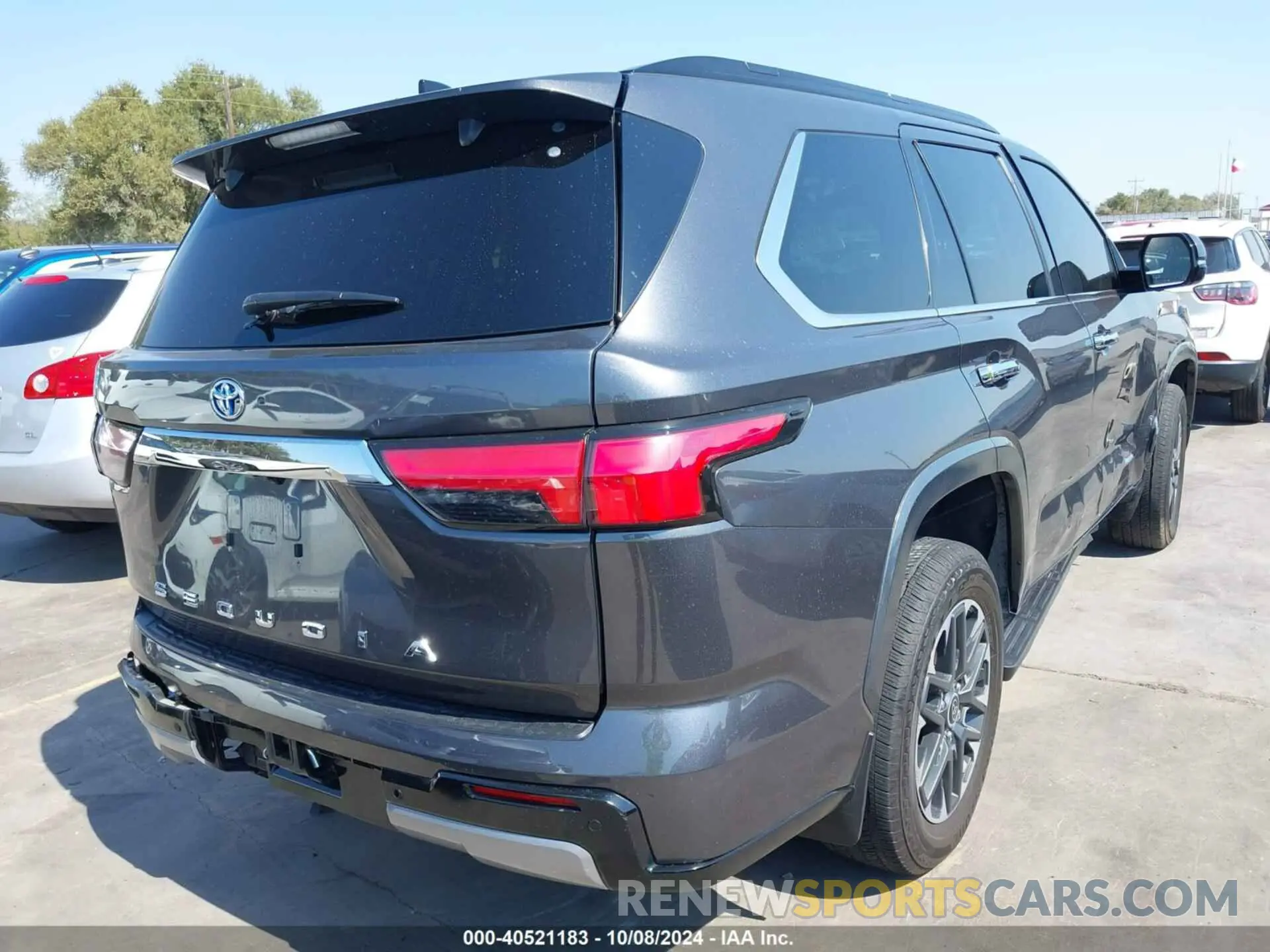 4 Photograph of a damaged car 7SVAAAAA8PX001323 TOYOTA SEQUOIA 2023