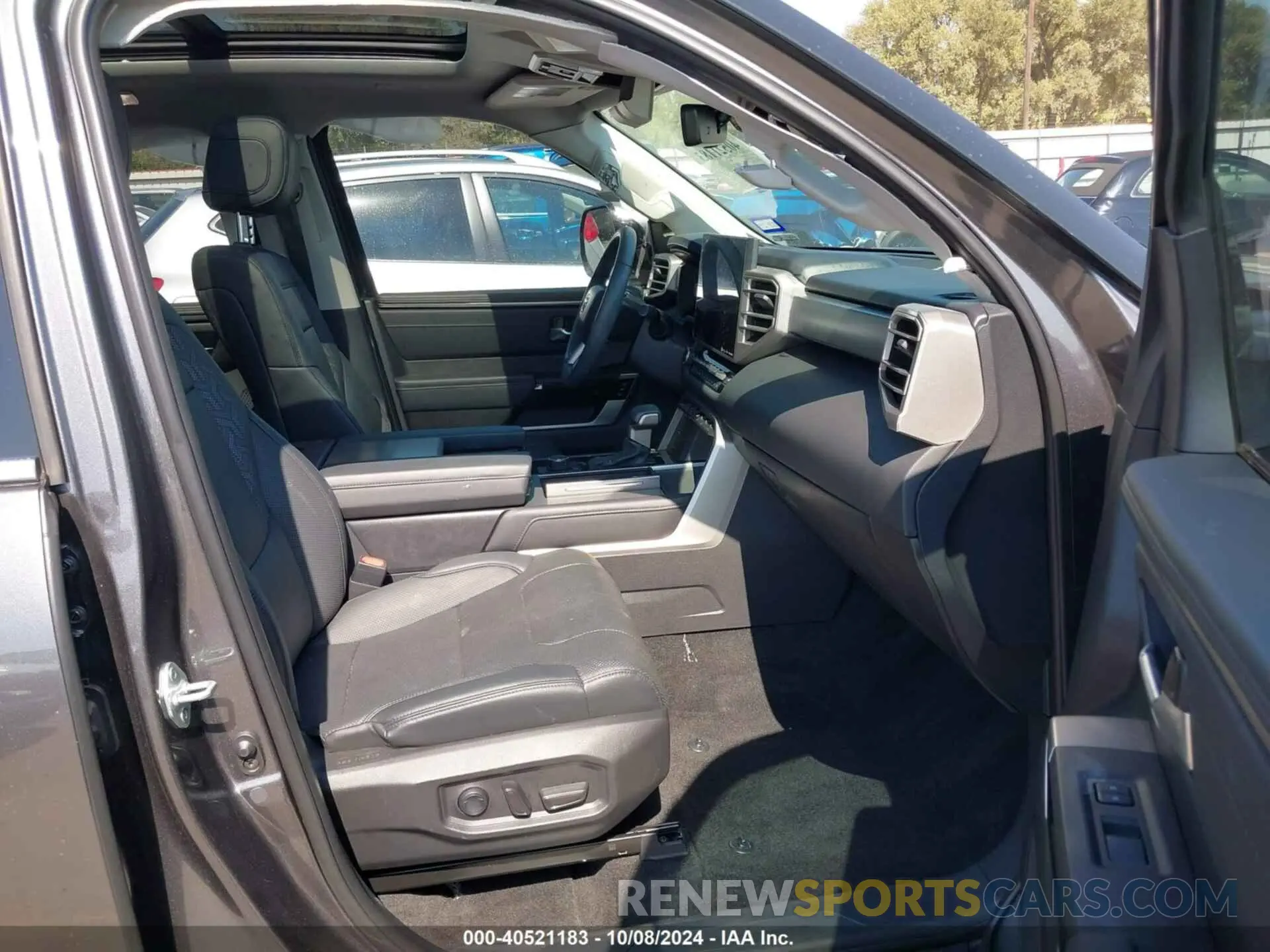 5 Photograph of a damaged car 7SVAAAAA8PX001323 TOYOTA SEQUOIA 2023