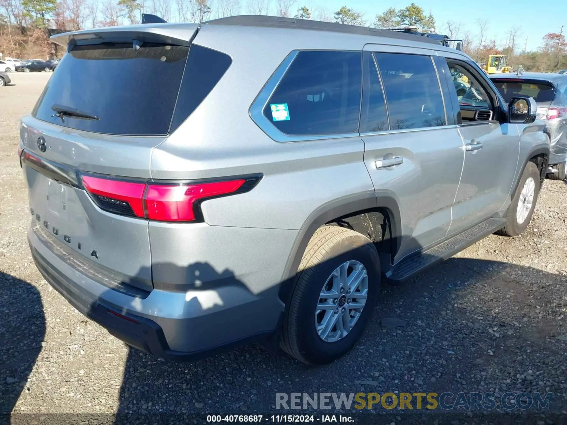 4 Photograph of a damaged car 7SVAAABA2PX001655 TOYOTA SEQUOIA 2023