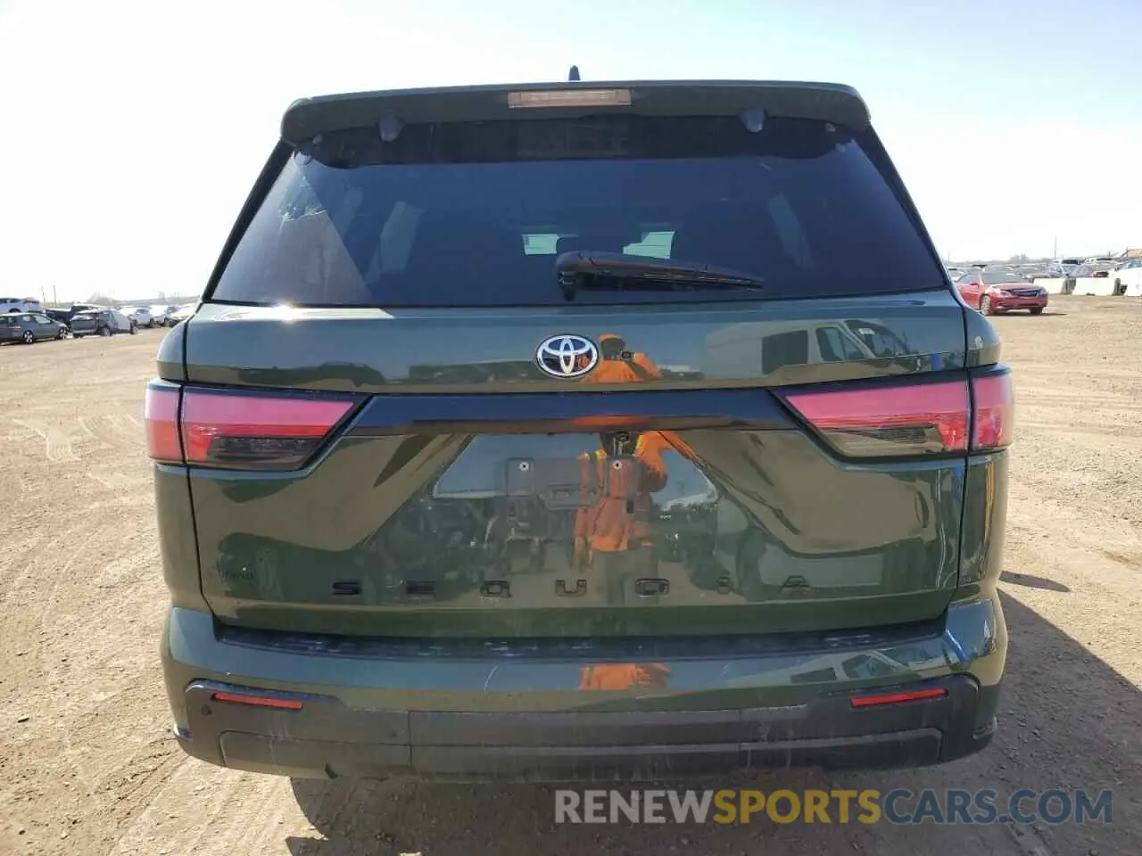 6 Photograph of a damaged car 7SVAAABA2PX002904 TOYOTA SEQUOIA 2023