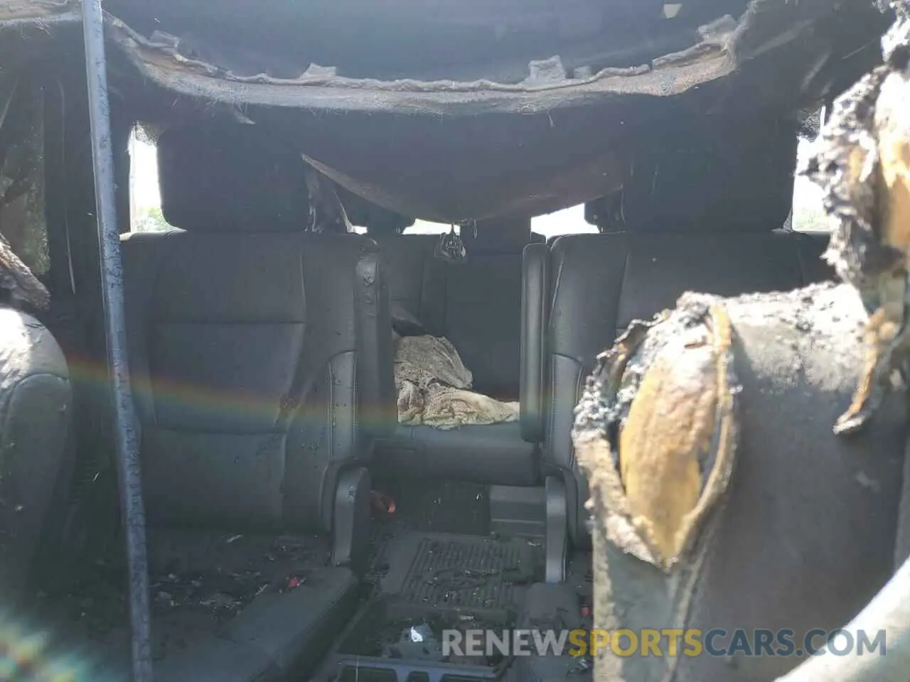 10 Photograph of a damaged car 7SVAAABA3PX018027 TOYOTA SEQUOIA 2023