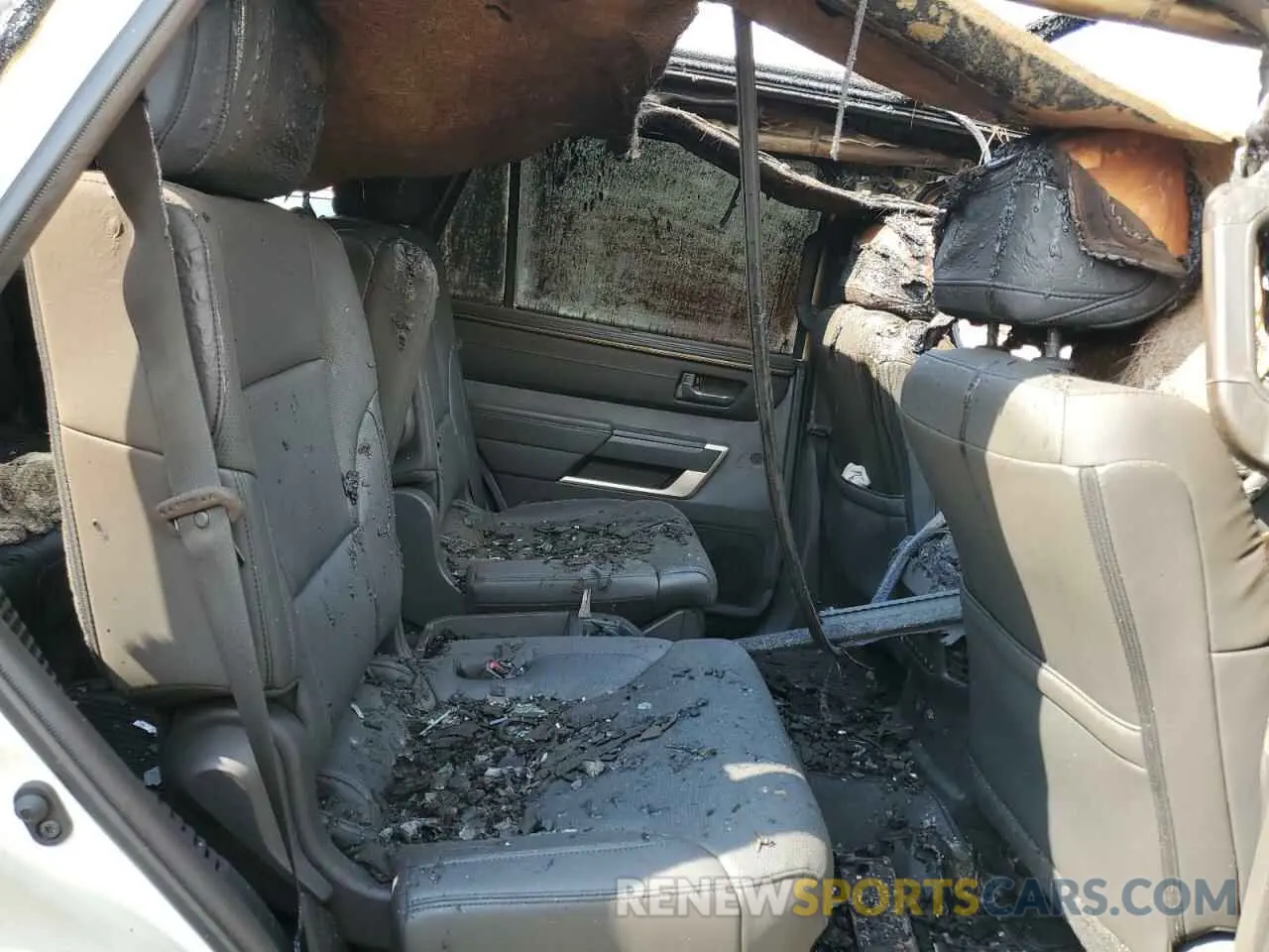 11 Photograph of a damaged car 7SVAAABA3PX018027 TOYOTA SEQUOIA 2023