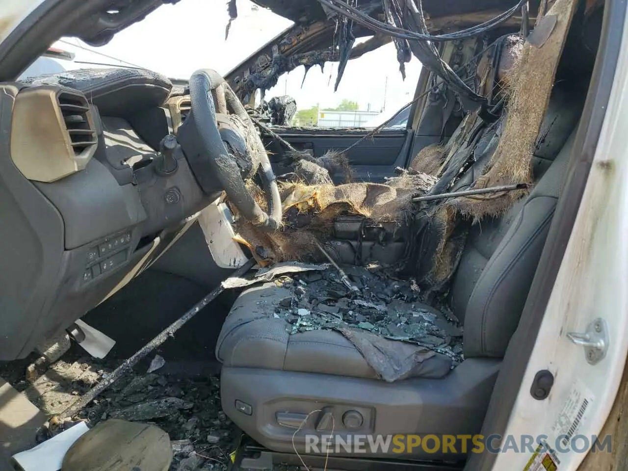 7 Photograph of a damaged car 7SVAAABA3PX018027 TOYOTA SEQUOIA 2023