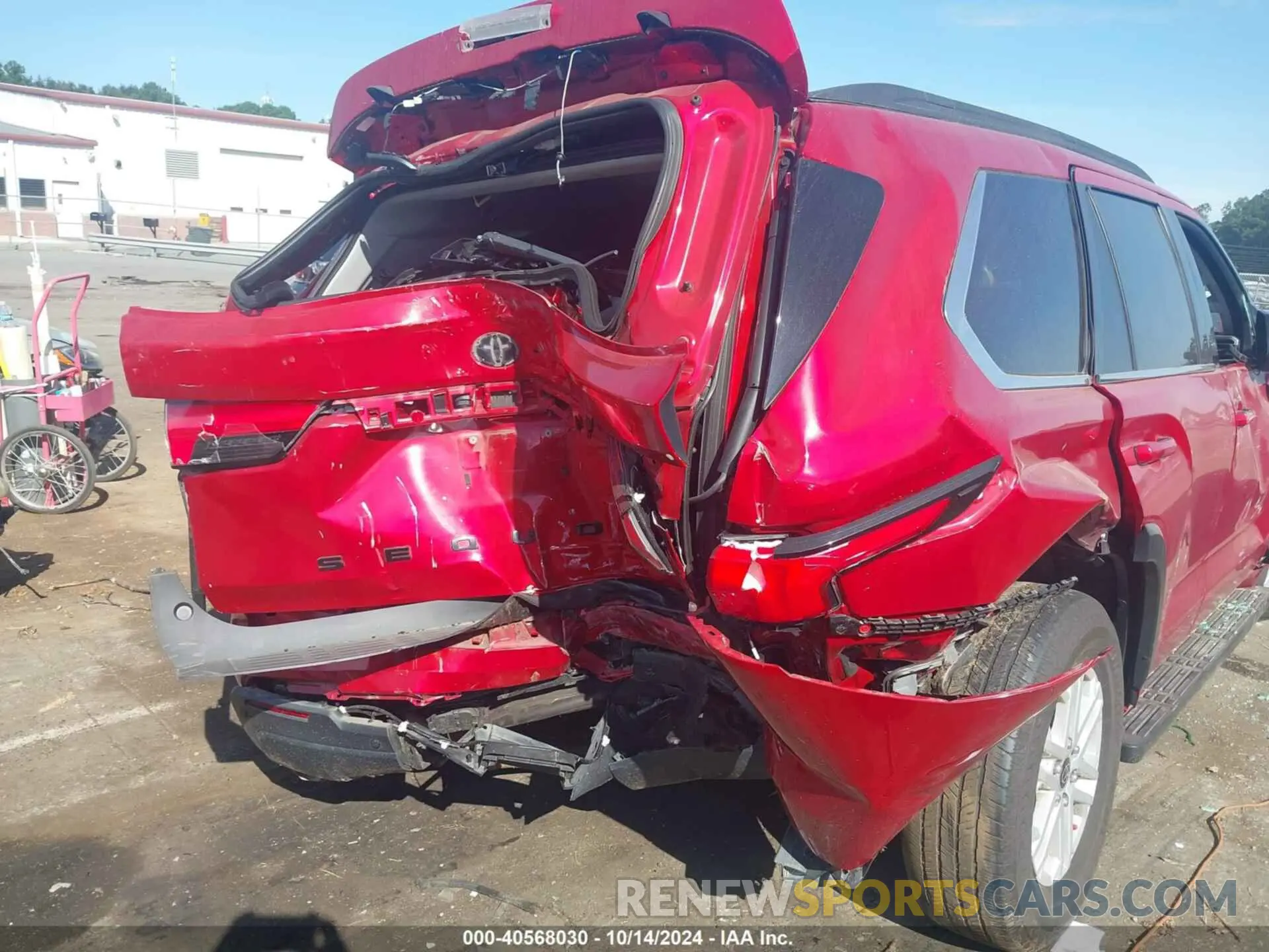 19 Photograph of a damaged car 7SVAAABA4PX010308 TOYOTA SEQUOIA 2023