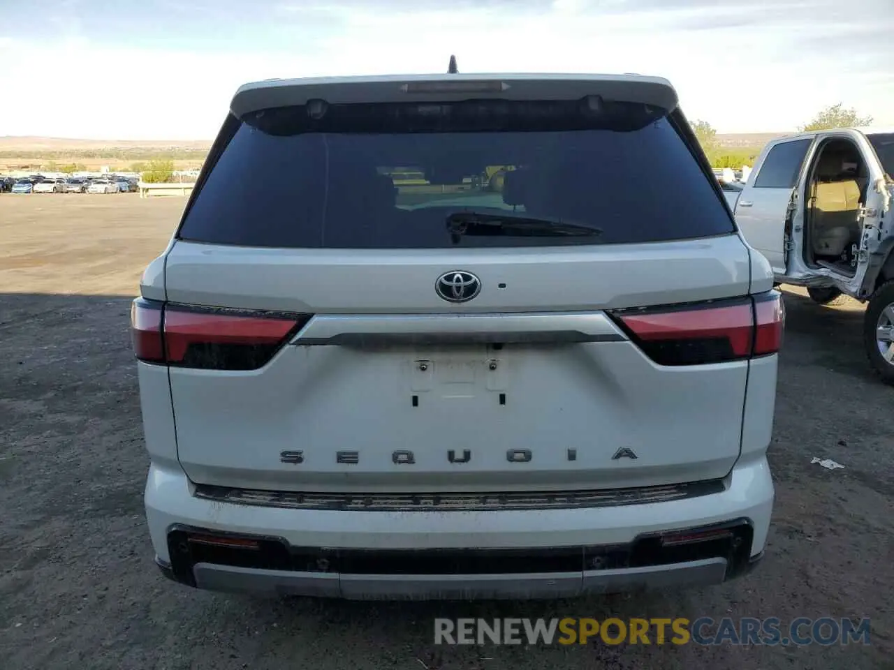 6 Photograph of a damaged car 7SVAAABA5PX009474 TOYOTA SEQUOIA 2023