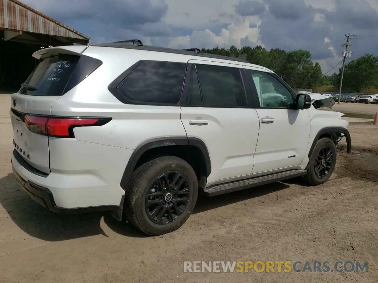 3 Photograph of a damaged car 7SVAAAAA2RX003748 TOYOTA SEQUOIA 2024