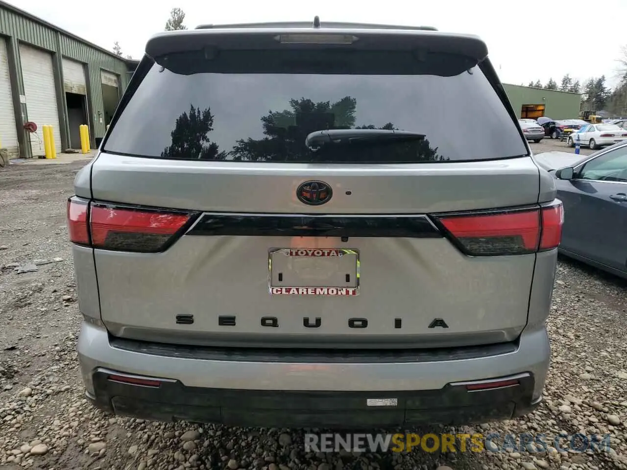 6 Photograph of a damaged car 7SVAAABA2RX040507 TOYOTA SEQUOIA 2024
