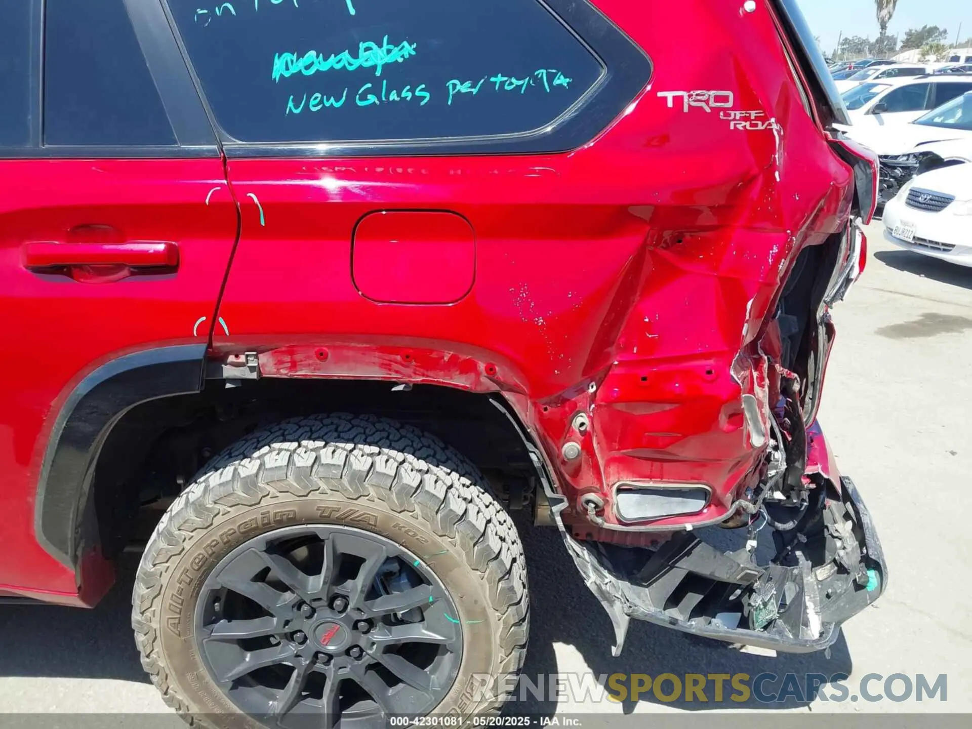 6 Photograph of a damaged car 7SVAAABA3RX044856 TOYOTA SEQUOIA 2024