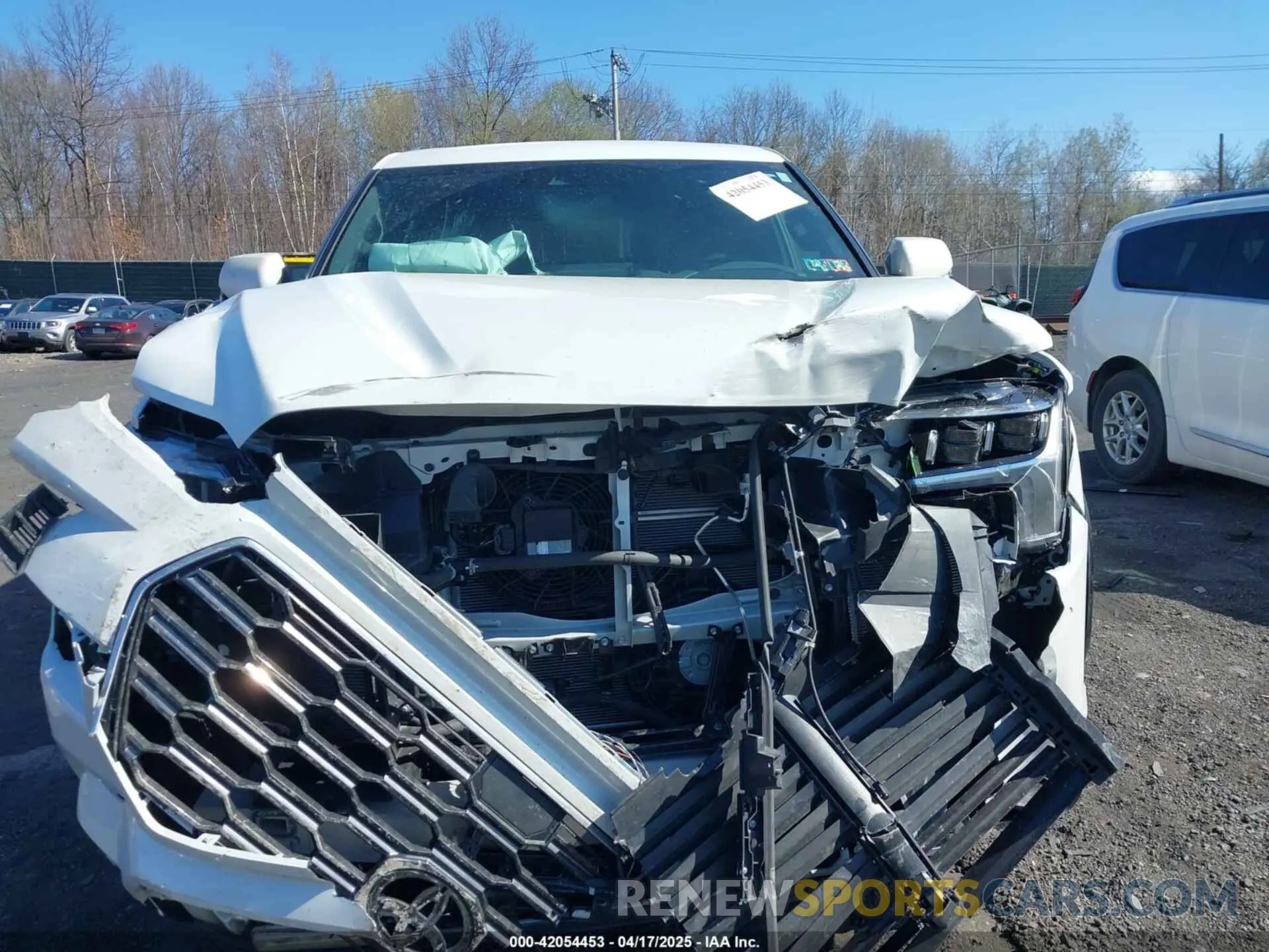 12 Photograph of a damaged car 7SVAAABA5RX044146 TOYOTA SEQUOIA 2024