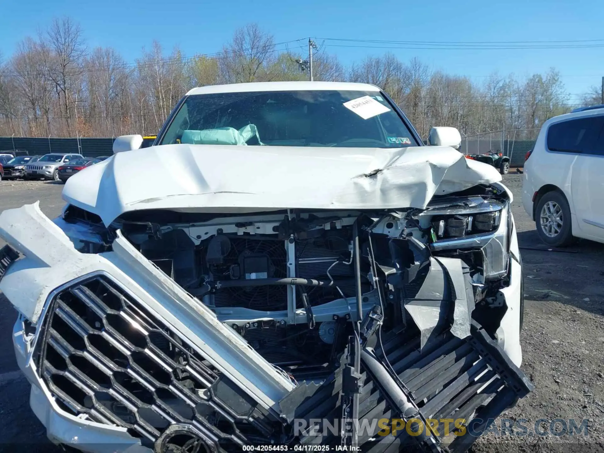 6 Photograph of a damaged car 7SVAAABA5RX044146 TOYOTA SEQUOIA 2024