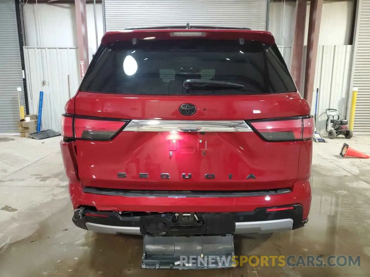 6 Photograph of a damaged car 7SVAAABA5RX044406 TOYOTA SEQUOIA 2024
