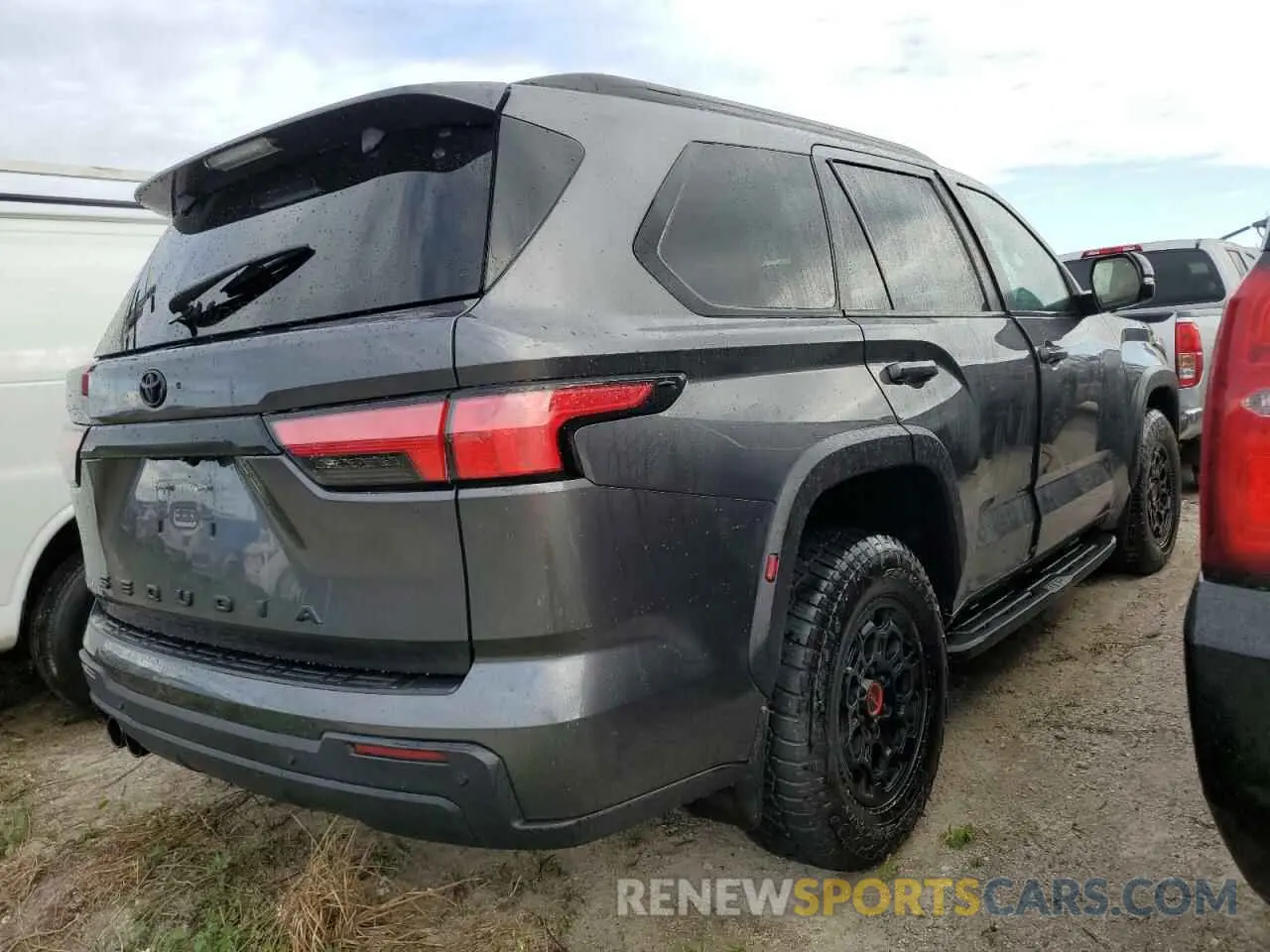 3 Photograph of a damaged car 7SVAAABAXRX037287 TOYOTA SEQUOIA 2024