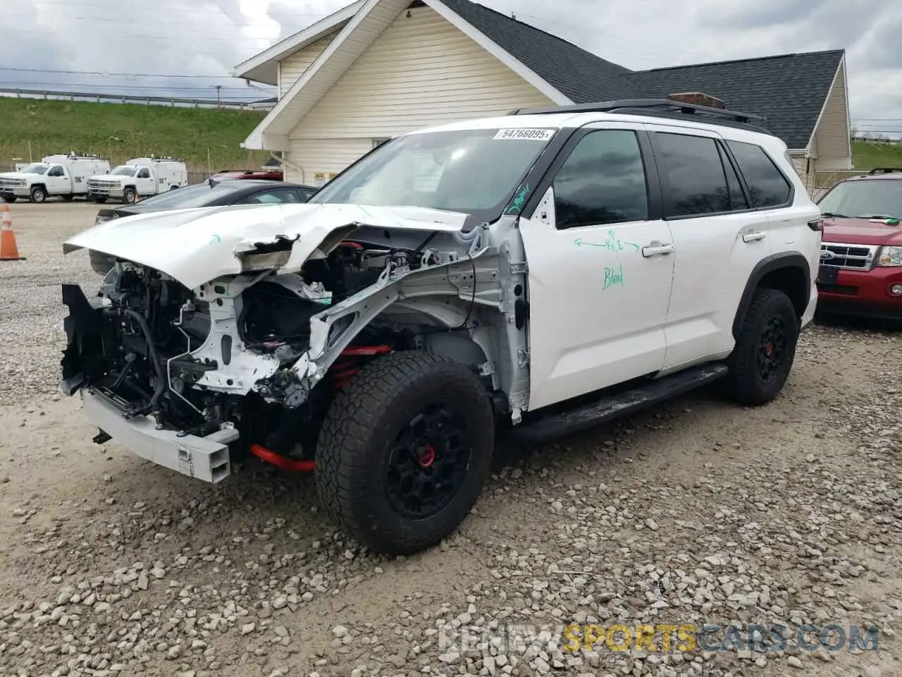1 Photograph of a damaged car 7SVAAABAXRX040030 TOYOTA SEQUOIA 2024
